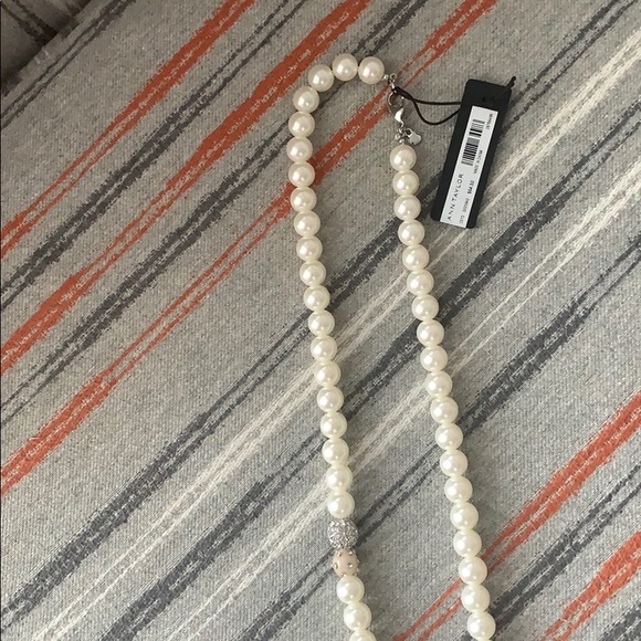 Ann Taylor Jewelry - Ann Taylor NWT beautiful pearl necklace